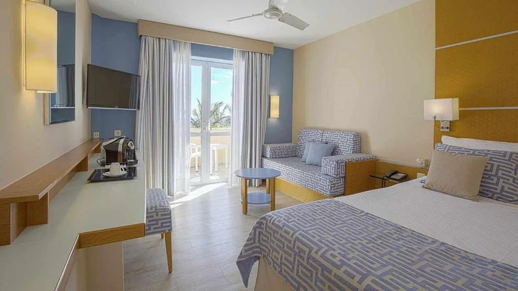 单人间 — ROBINSON ESQUINZO PLAYA - All Inclusive