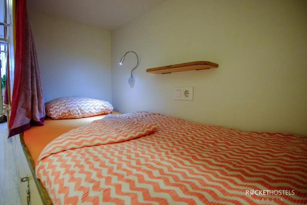 Posto letto in dormitorio condiviso misto da 6 posti — Rocket Hostels Gracia