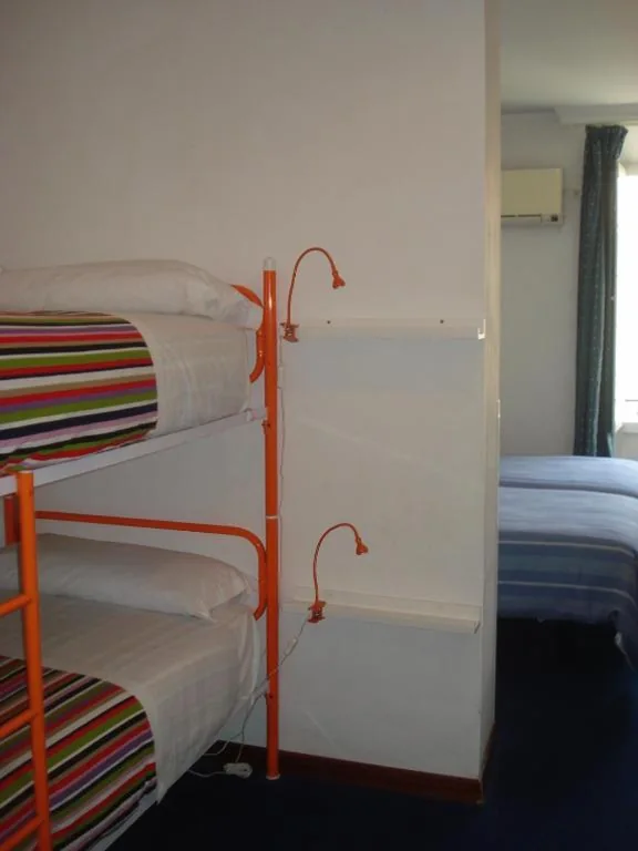 Quadruple Room with Balcony — Ronda Hotel Polo