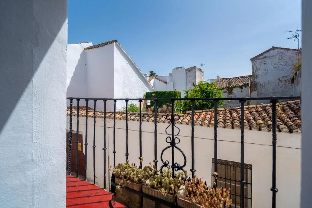 Chambre double Deluxe avec balcon — Ronda Vacation Homes