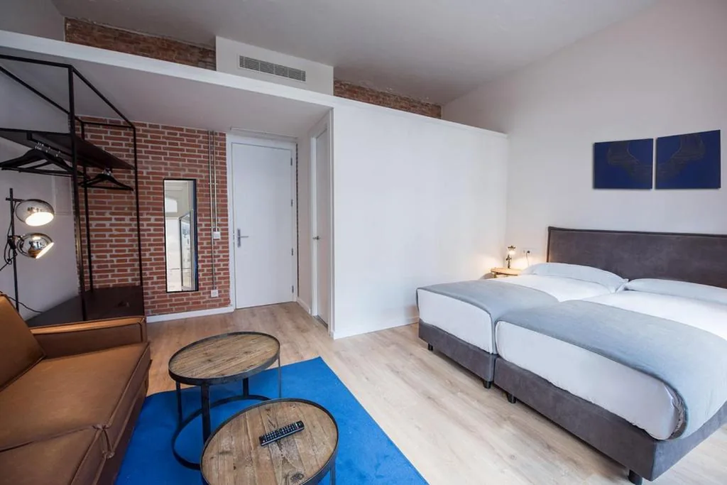 Habitación Doble Superior - 1 o 2 camas — Room Gran Vía