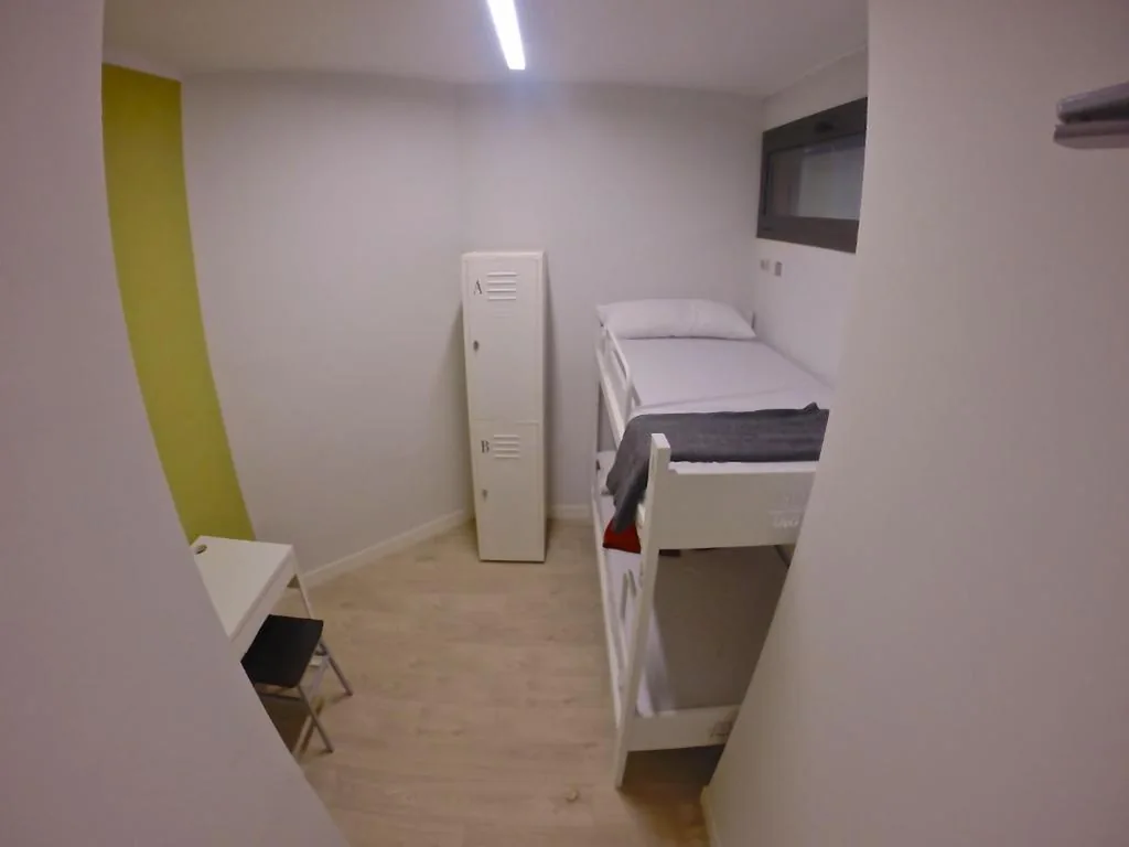 Standard-Doppelzimmer mit Gemeinschaftsbad — Room018BCN