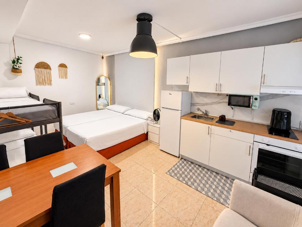 Roomin Hostel