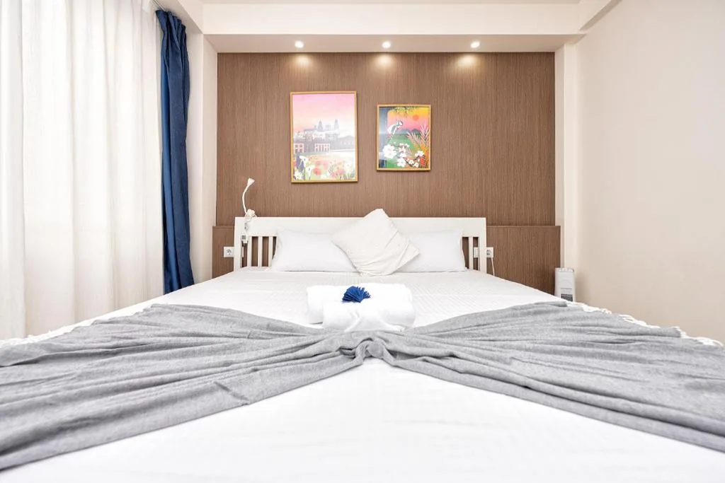 Camera con letto matrimoniale — Rooms Canteras Boutique Hostal