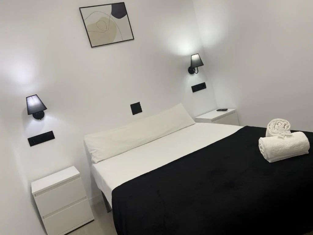 Economy Double Room — Rooms&Go by LAtic