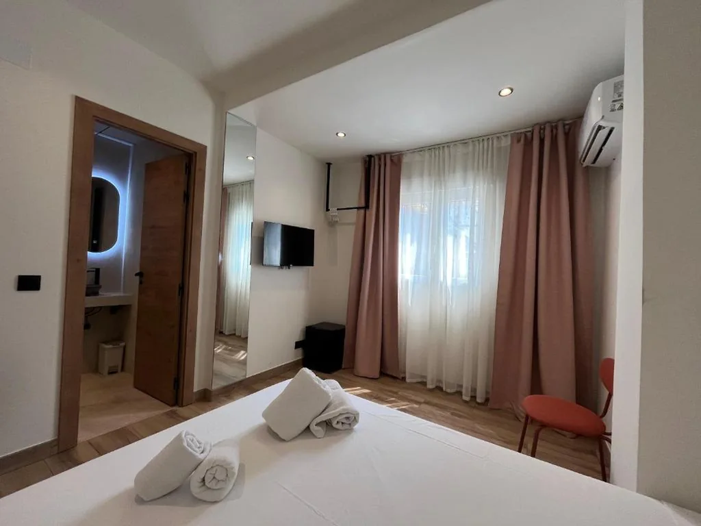 Superior Double Room — Rooms&Go by LAtic