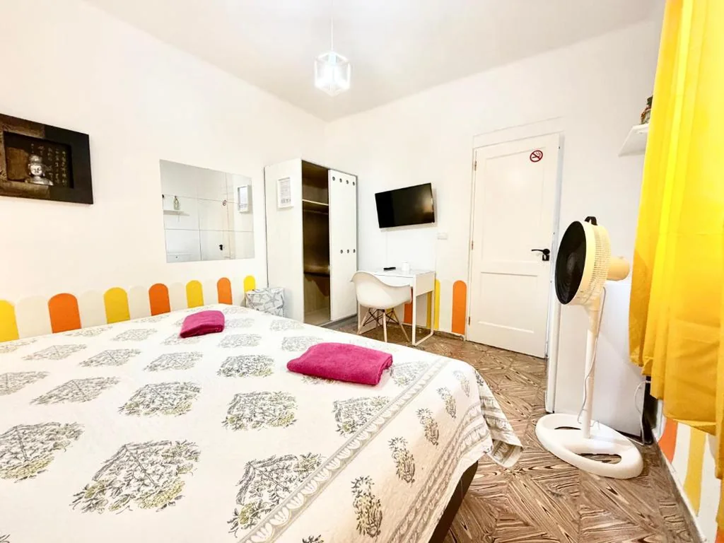 Habitación Doble con baño compartido — Rooms La Laja 2