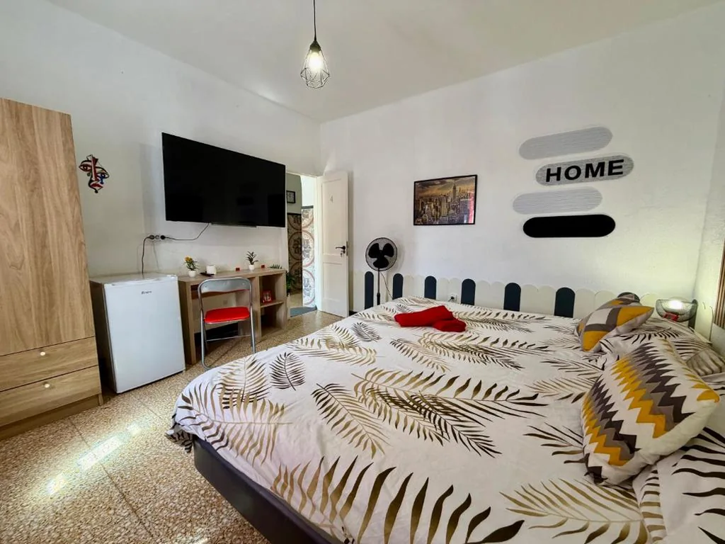 Quarto Duplo com Casa de Banho Partilhada — Rooms La Laja 4
