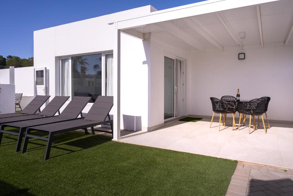 Rooms & Suites Princesa Mercedes - Puerto del Carmen, Lanzarote - Near the Beach