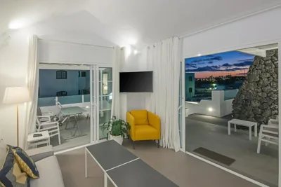 Rooms & Suites Princesa Sonia - Puerto del Carmen, Lanzarote - Near the Beach — foto 5