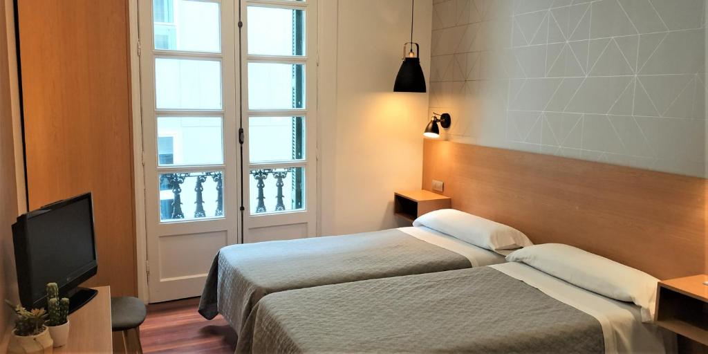 Roquefer Bilbao by gaiarooms
