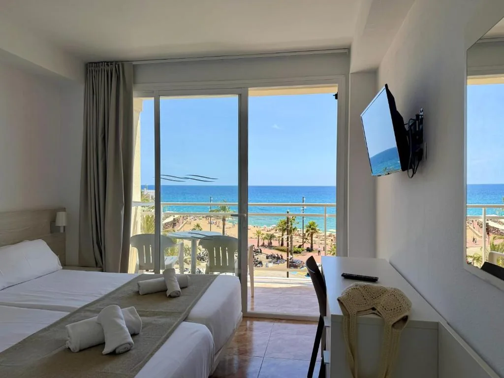 Tweepersoonskamer met zeezicht (2 volwassenen + 1 kind) — Rosamar Maritim 4*
