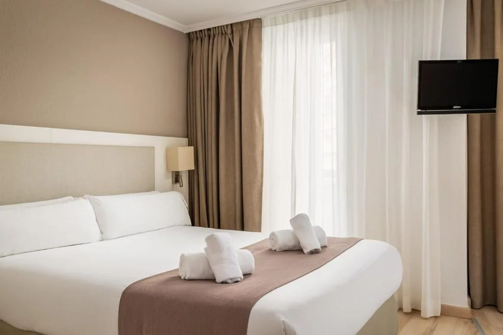 Chambre double - 1 ou 2 lits — Rosamar & Spa 4*s