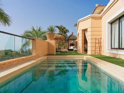 Royal Garden Villas, Luxury Hotel — 写真 11