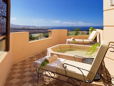 Royal Garden Villas, Luxury Hotel — 写真 12