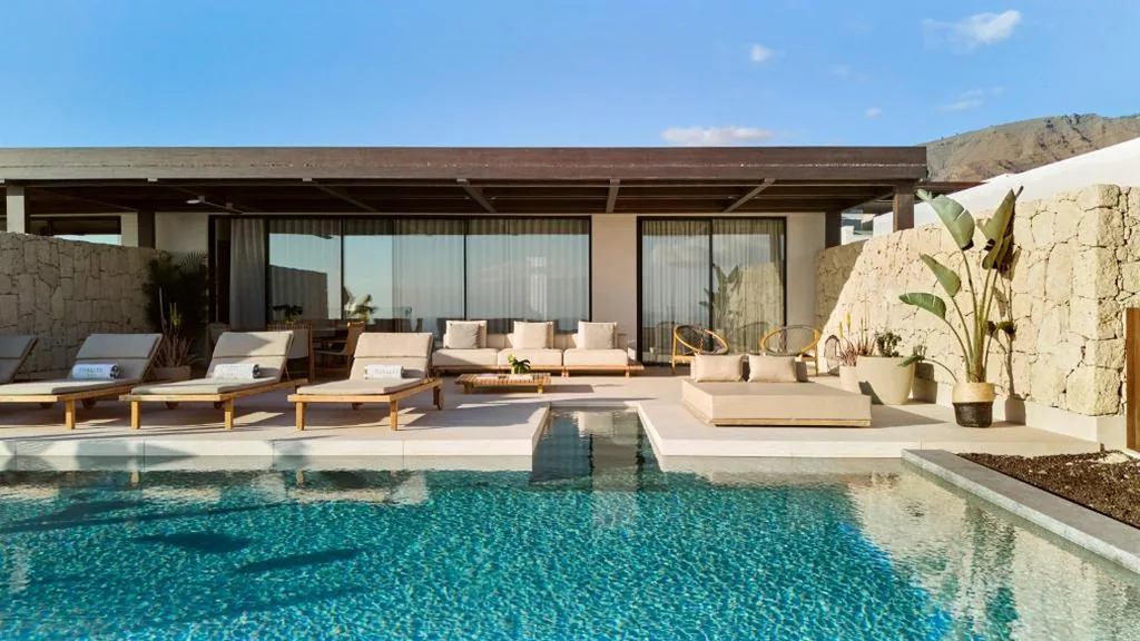 Suite Villa de 2 dormitorios con piscina privada y vistas al mar — Royal Hideaway Corales Villas
