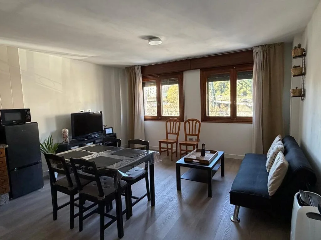 Appartement de 3 chambres avec vue — Rubín 21