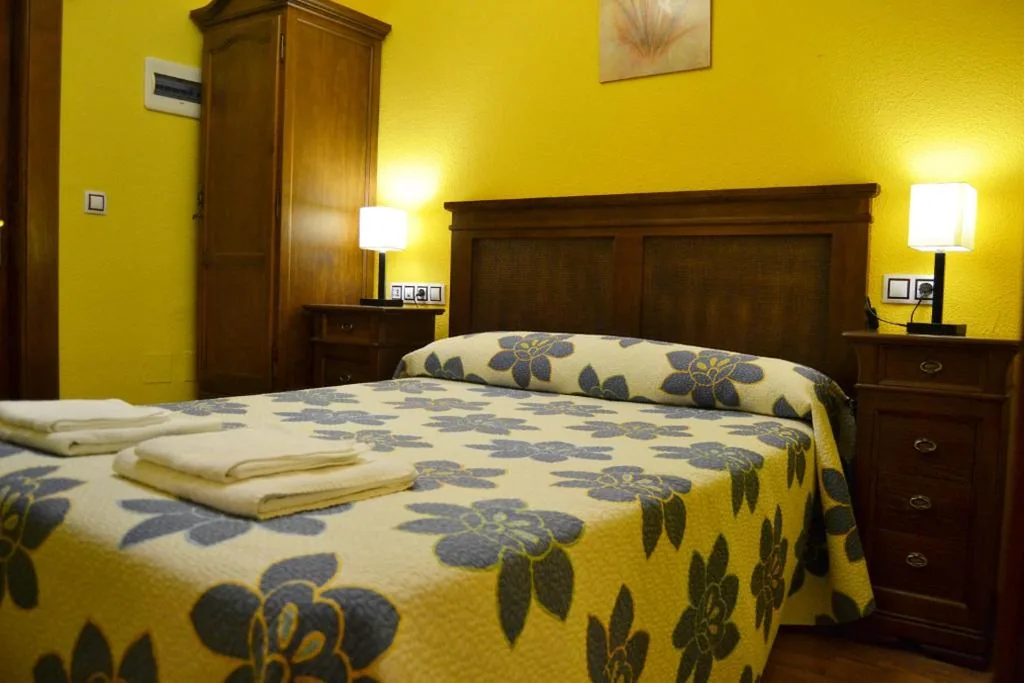 Double Room with Private Bathroom — RURAL EL MAÑo