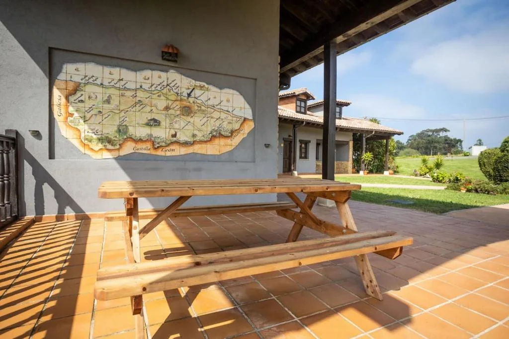 Villa de 2 dormitorios — Rural Villa with Sea Views