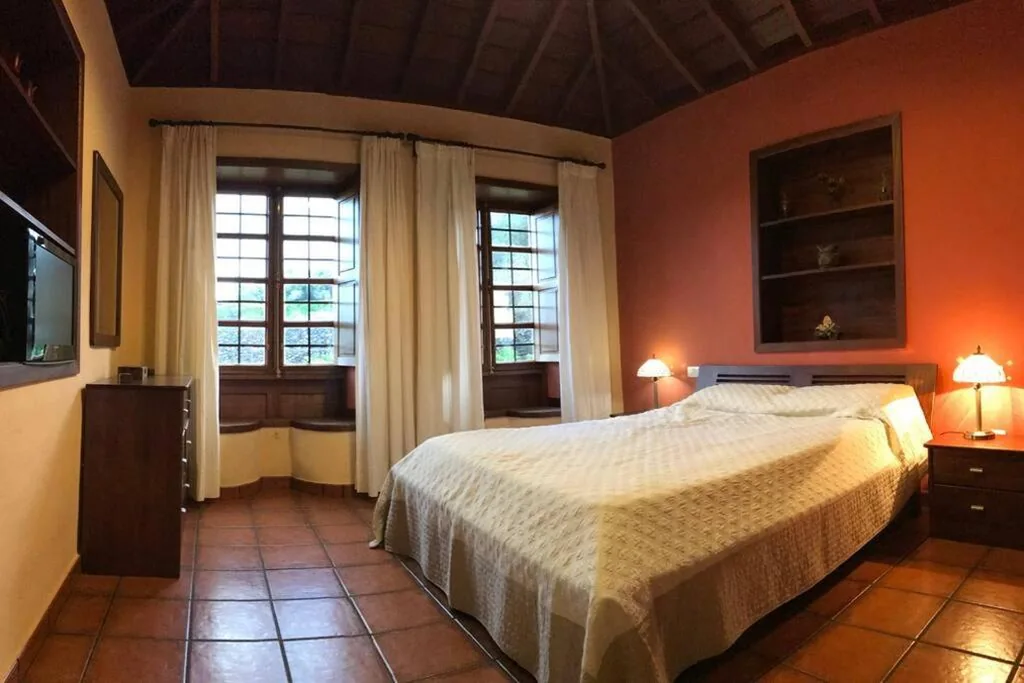RUSTIC HOUSE LA MONTAÑA