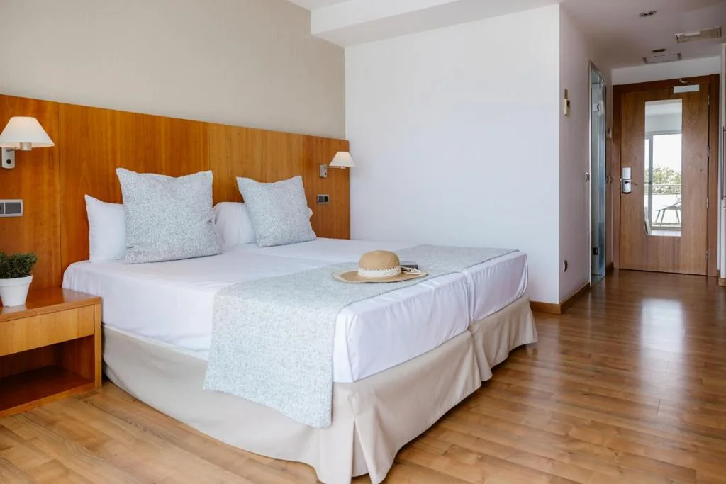 Habitación Familiar estándar (2 adultos + 1 niño) — RVHotels Nautic Park