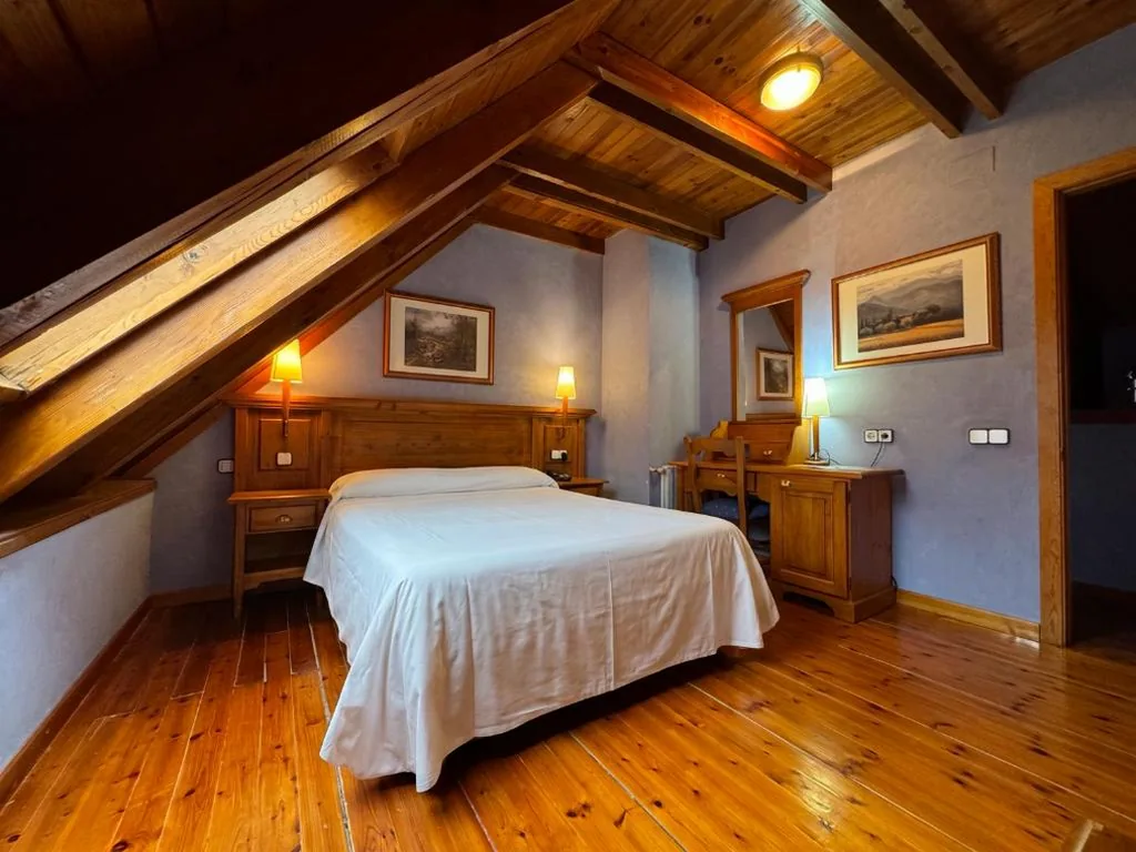 Habitación Doble Ático — RVHotels Orri