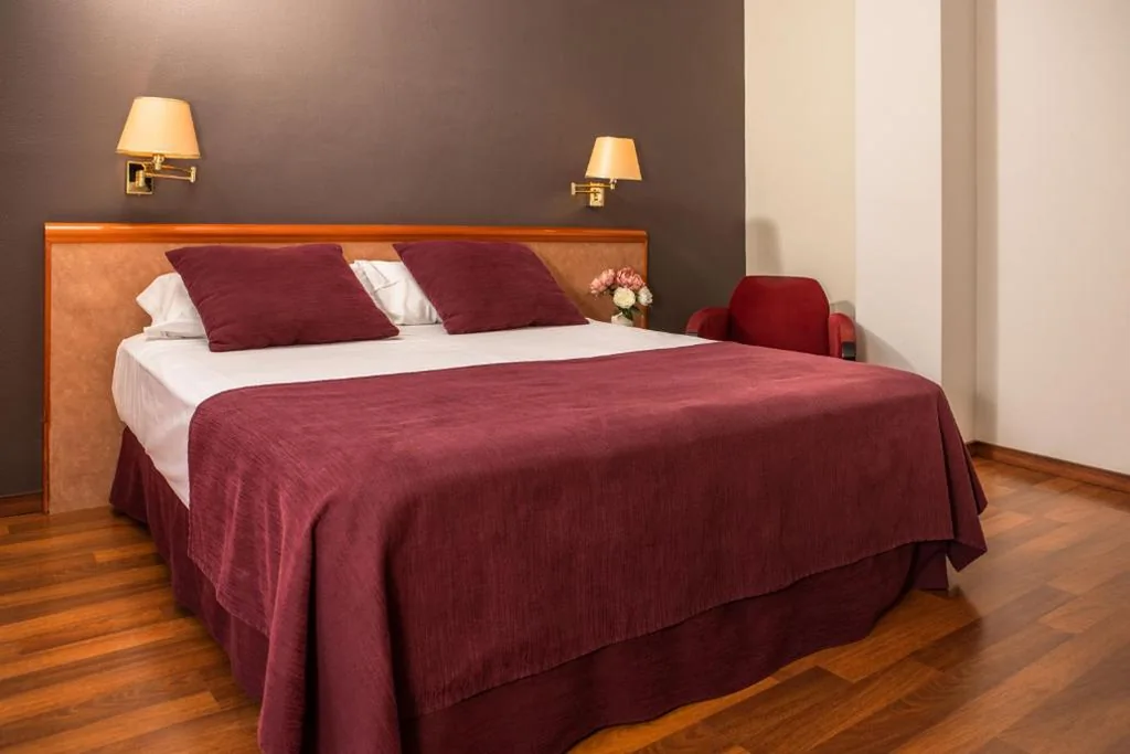 Habitación Doble Deluxe (2 personas) — RVHotels Spa Vila de Caldes - Adults Only