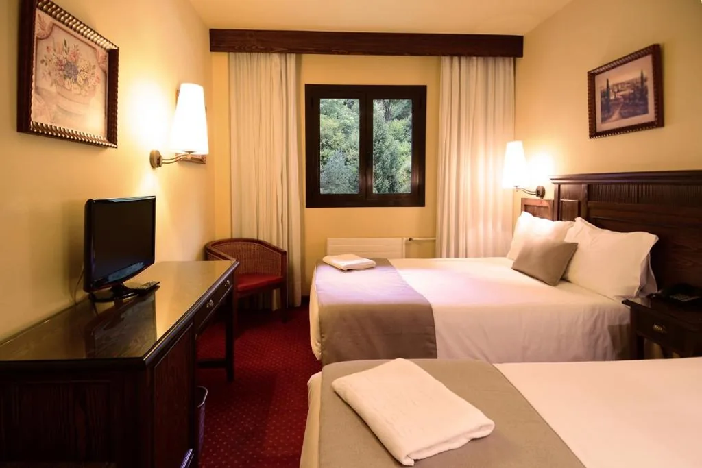Standard-Vierbettzimmer — RVHotels Tuca