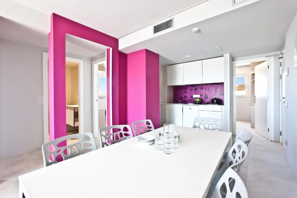 Apartment mit 3 Schlafzimmern — Ryans Ibiza Apartments - Only Adults