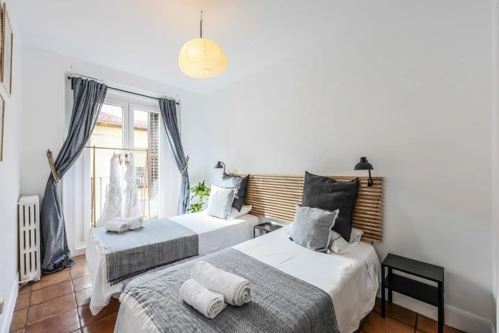 Habitación Doble Estándar con balcón - 1 o 2 camas — Saboreo hostel