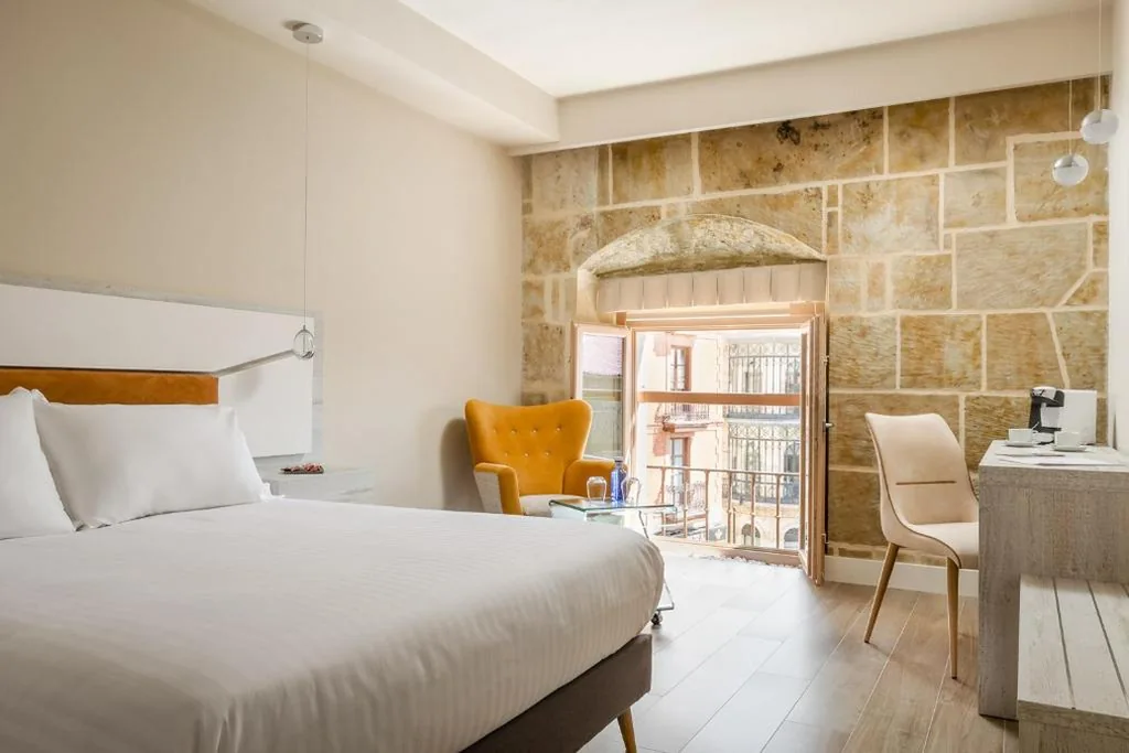 Doppelzimmer mit Blick auf den Markt — Salamanca Luxury Plaza