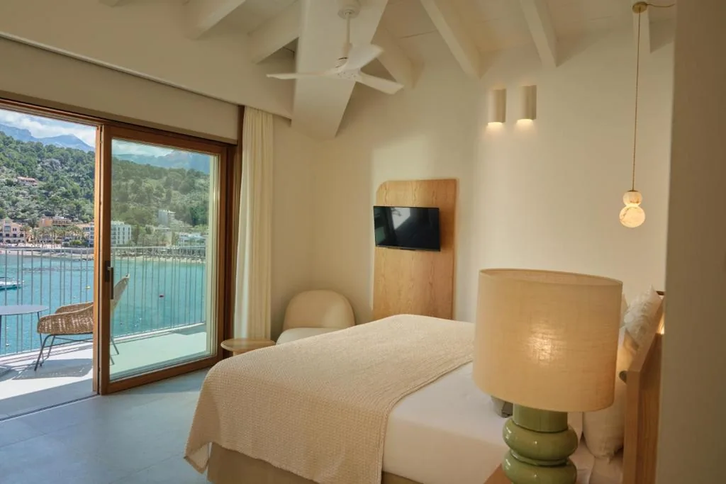 Junior Suite con vista sul mare — Salino Port Soller-Adults Only