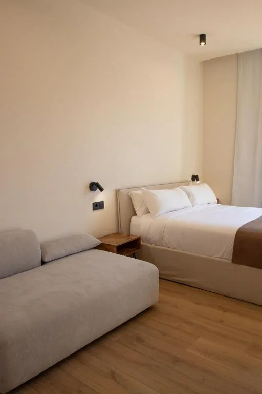 Quarto Duplo Standard — Salon Suites