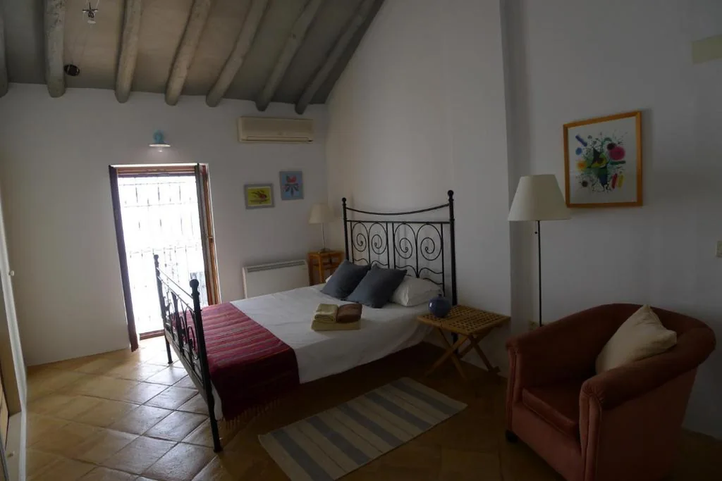 Salvatierra Guest House