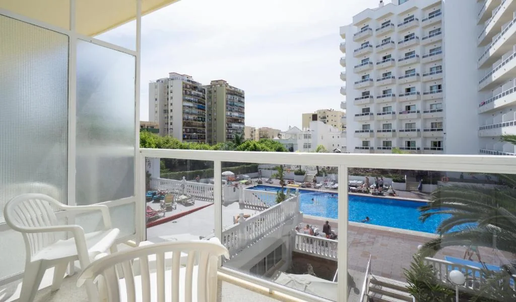 Double Room with Pool View - 1 or 2 Beds — Sandos Griego