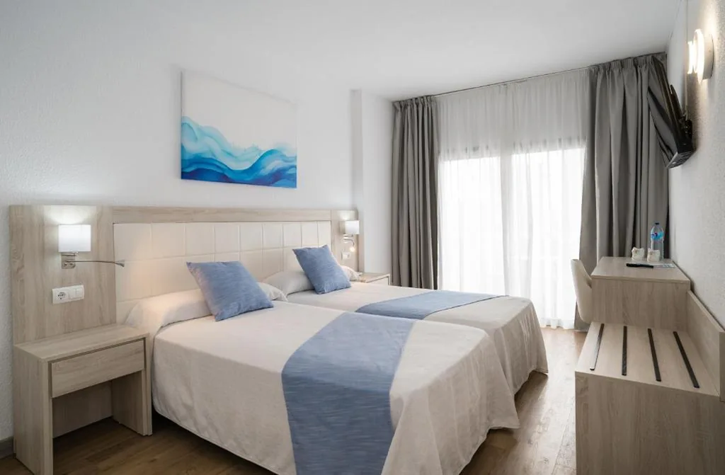 Superior Double Room with Pool View - 1 or 2 Beds — Sandos Griego