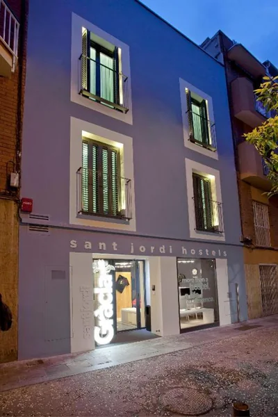 Sant Jordi Hostels Gracia — Foto 6