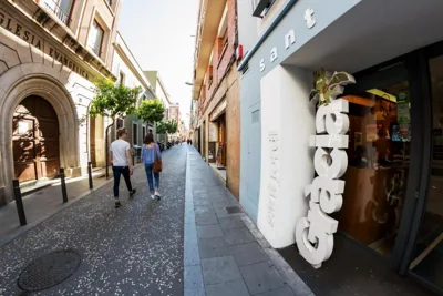 Sant Jordi Hostels Gracia — Foto 9