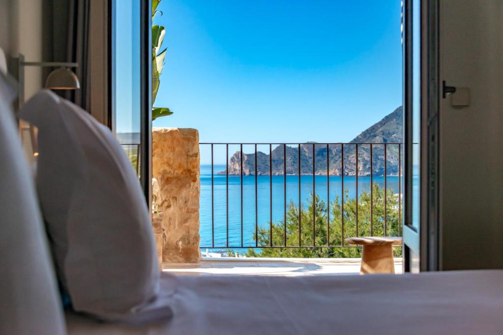Santa Barbara by Santas Hotels