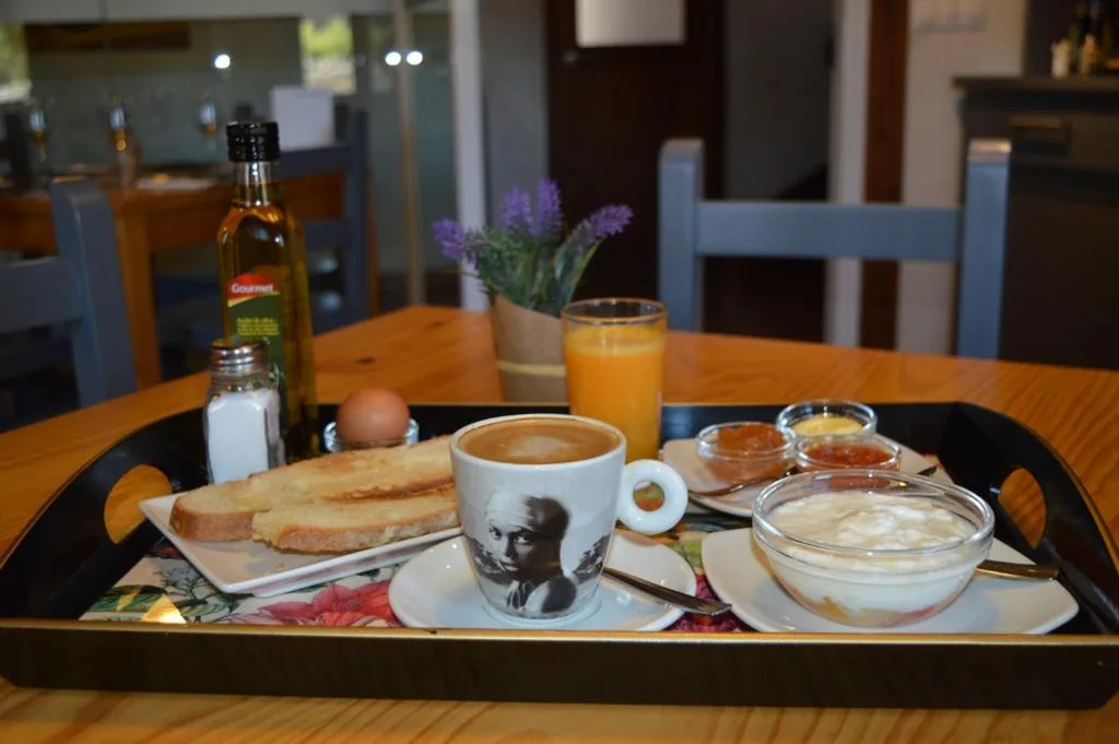 Quarto Duplo com casa de banho privativa - 2 camas — Santa Brigida - Real 1