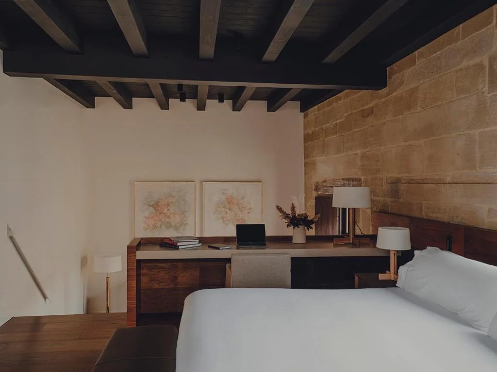 Suite avec balcon — Santa María Briones