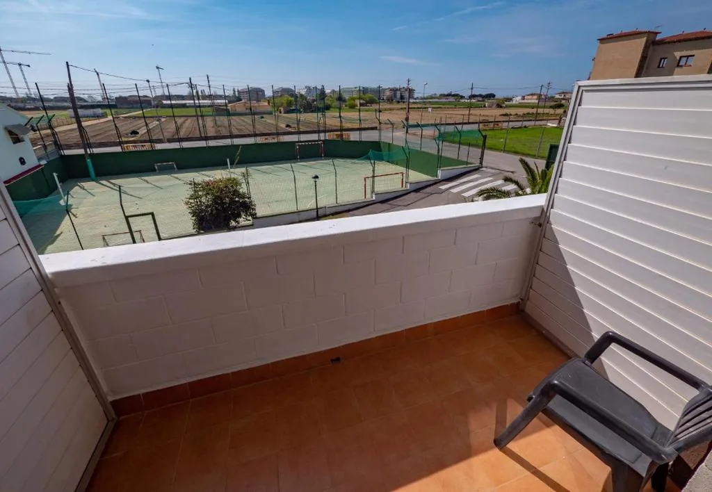 Dreibettzimmer — Santa Susanna Resort Affiliated by FERGUS