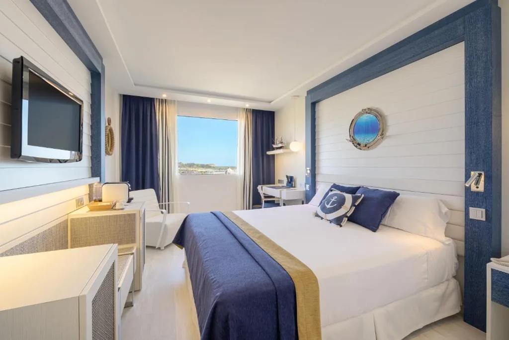 Habitación Doble Deluxe con vistas al mar - 1 o 2 camas — Santemar