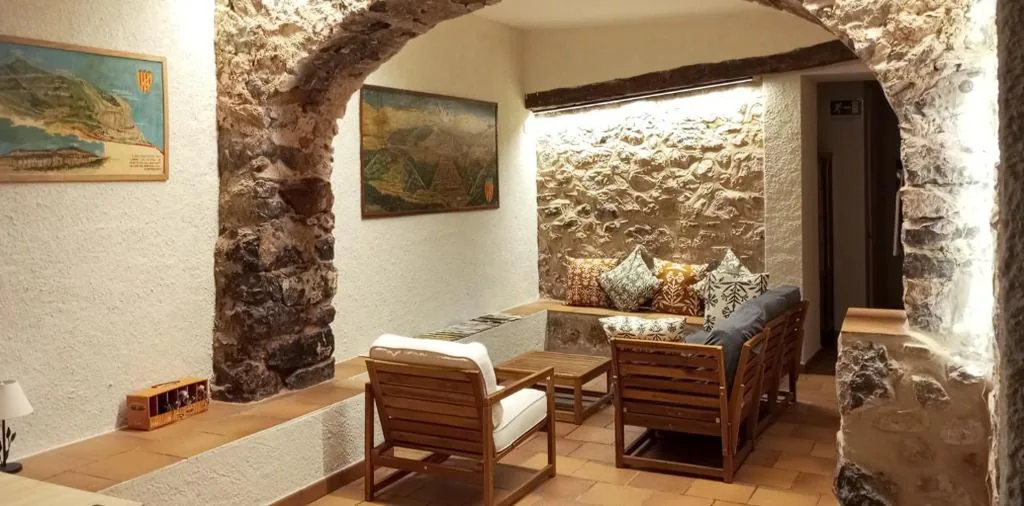 Familienzimmer — Santuari de Santa Maria de Montgrony