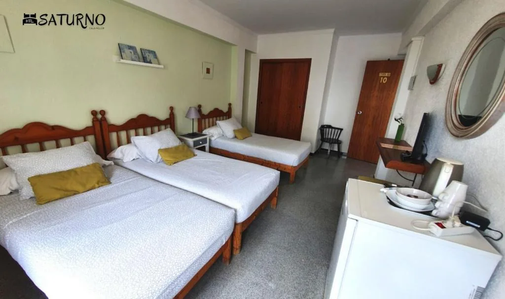 Habitación Triple — Saturno