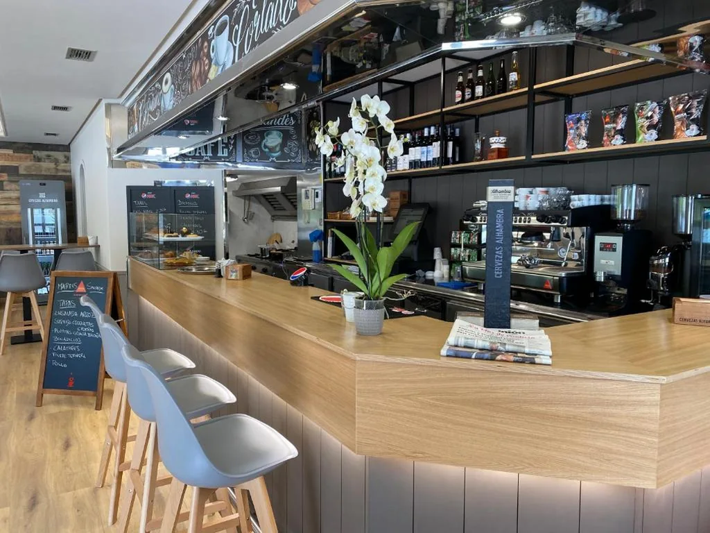 Doppelzimmer — Saudade Hostal Cafetería