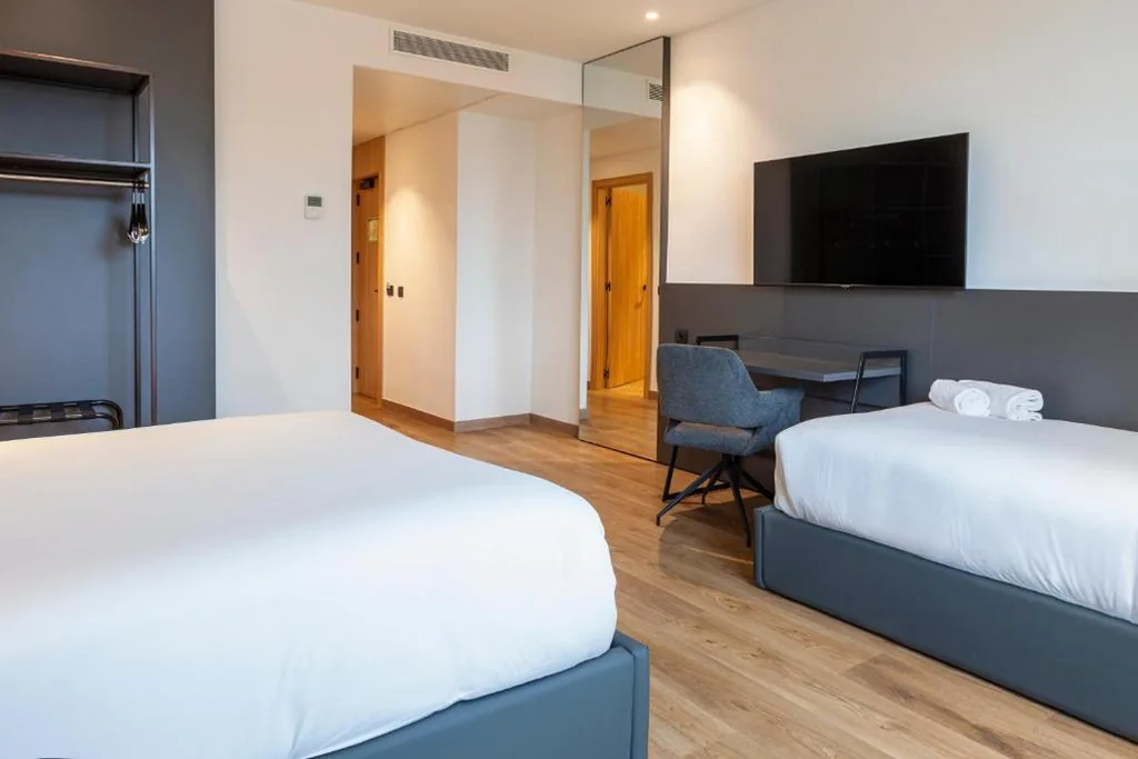 Dreibettzimmer — SB Madrid Norte