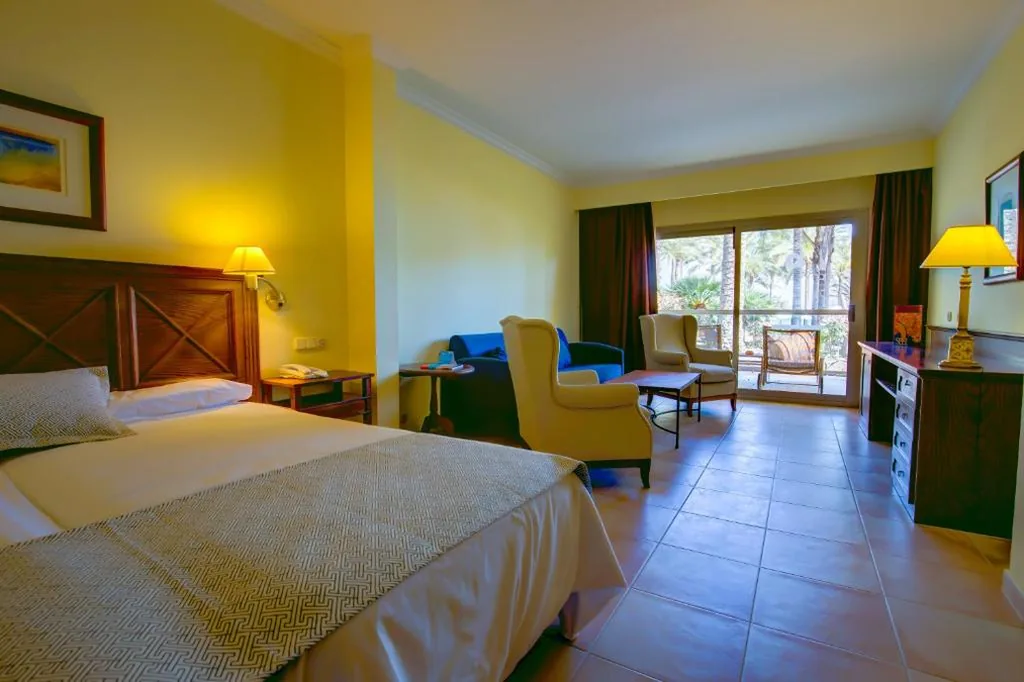 Suite Júnior (3 adultos) — SBH Costa Calma Palace Thalasso & Spa