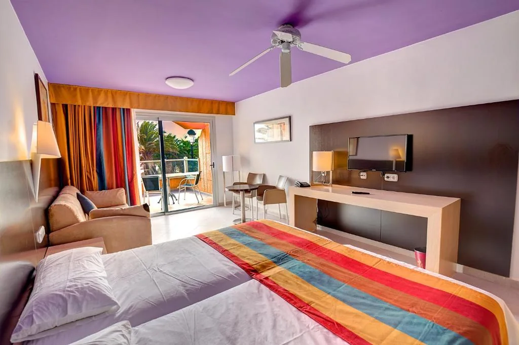 Habitación Doble (2 adultos + 1 niño) — SBH Monica Beach Resort