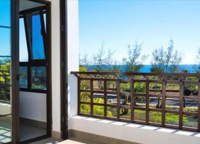 Sea views modern villa for relaxing holidays — foto 7